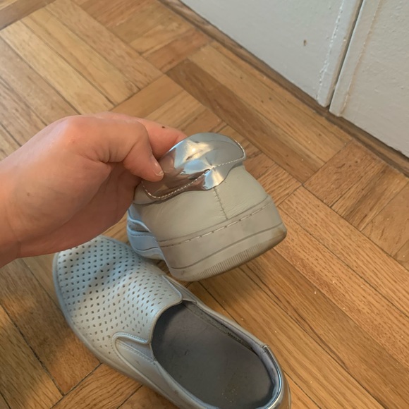 Slip on - Picture 3 of 5